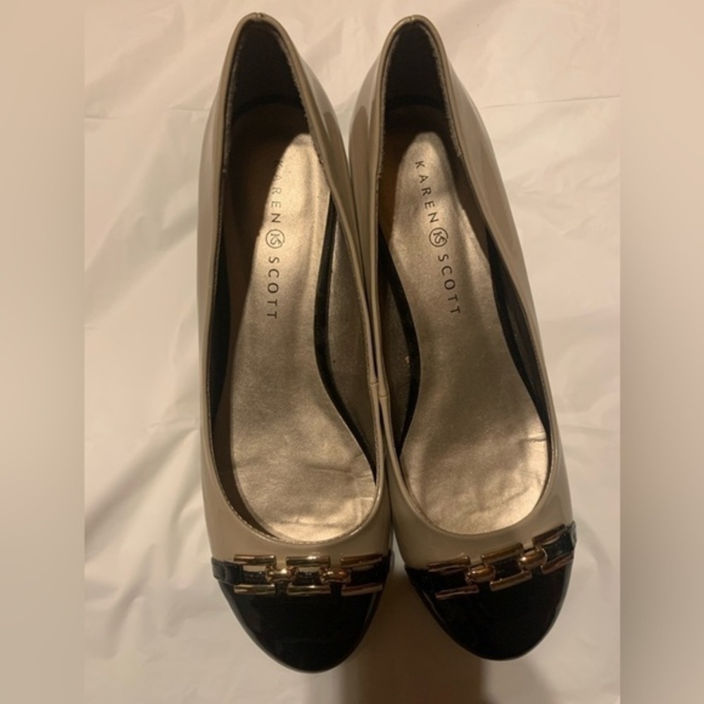 Karen Scott Mahri Flats Womens Size 10 Black and Tan Office Business Work Career